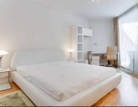 Super Apartment *
